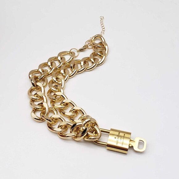 Authentic Louis Vuitton Lock and Key Gold Color with Gold Plated Chain Neckalce - Picture 8 of 8